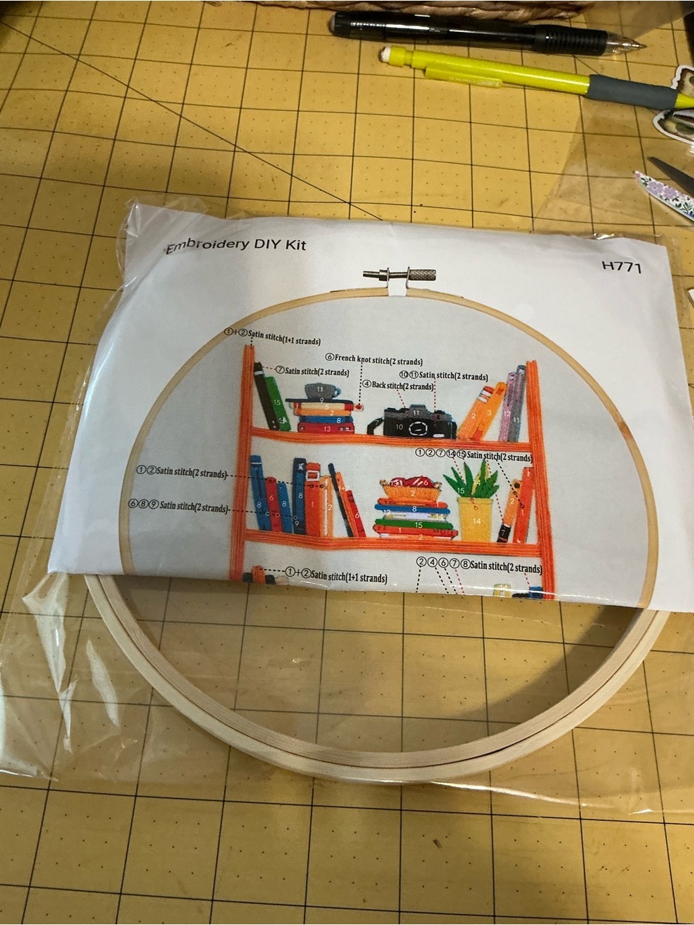 Embroidery DIY Kit with Multicolor Floss - Picture 2 of 2